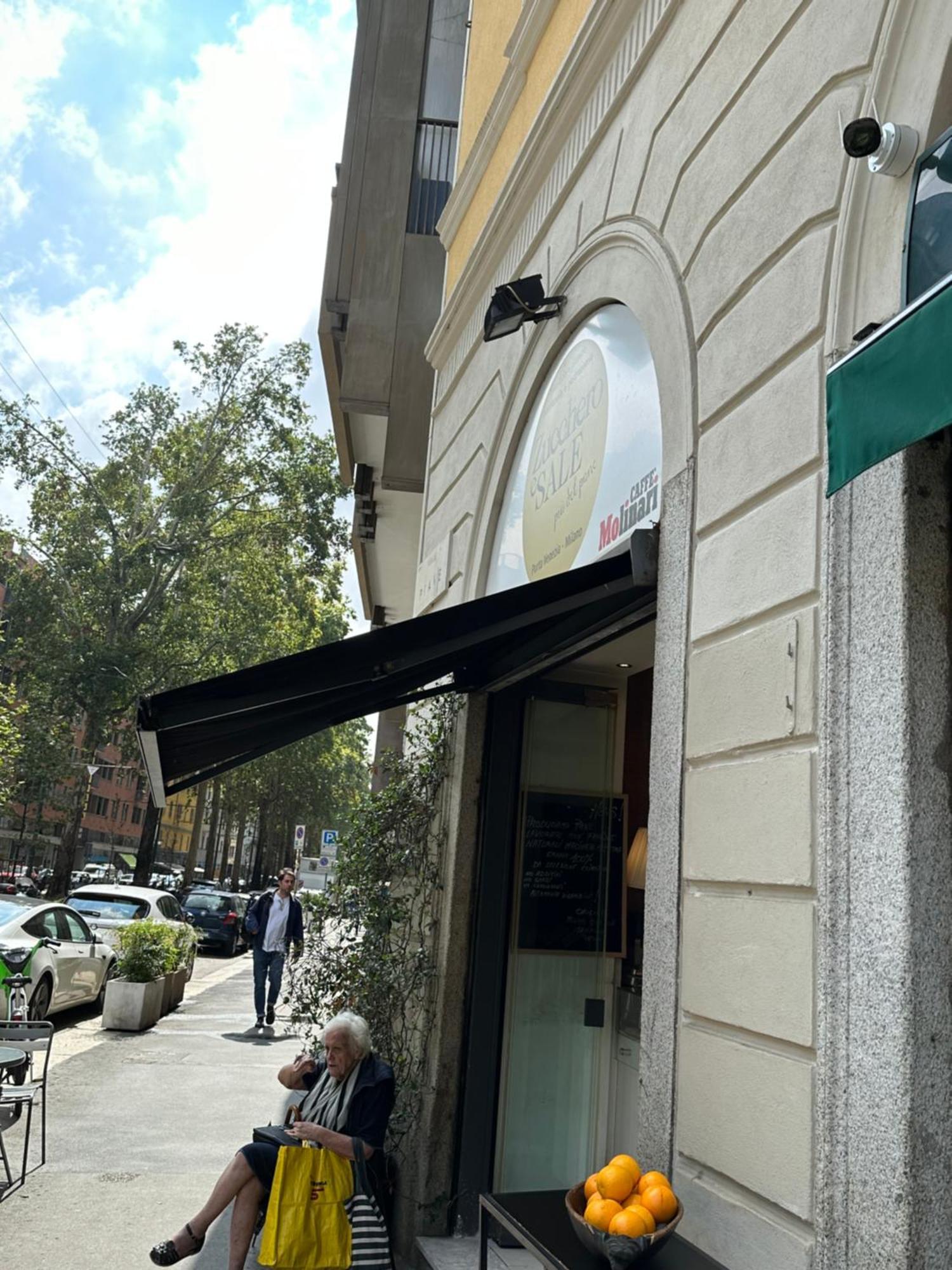 Porta Venezia - San Babila Milano Apartment Bagian luar foto